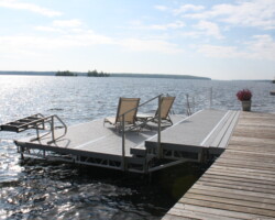 Lift up Step Dock running parallel to shore