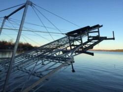 Hydraulic Lift with winter attachment built into dock system